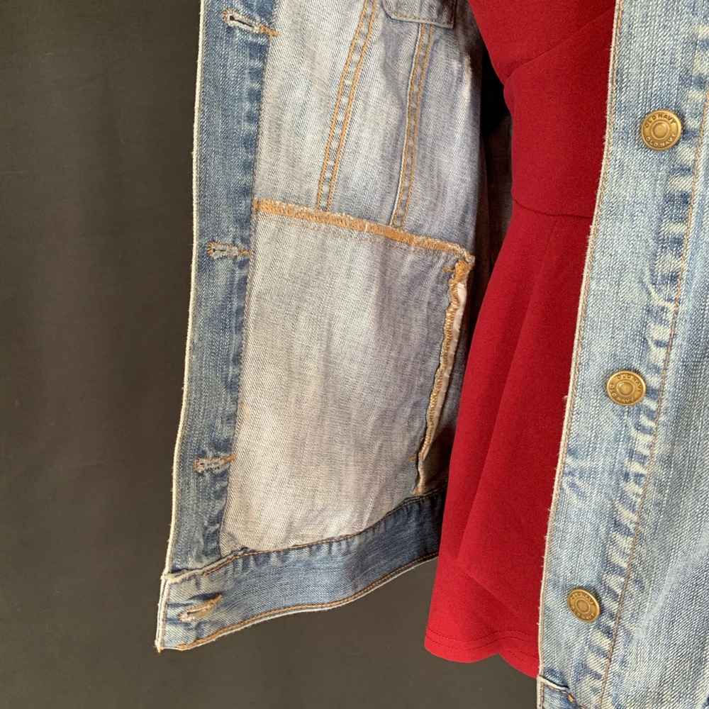 Old Navy Denim Jacket CA - Picture 3 of 5